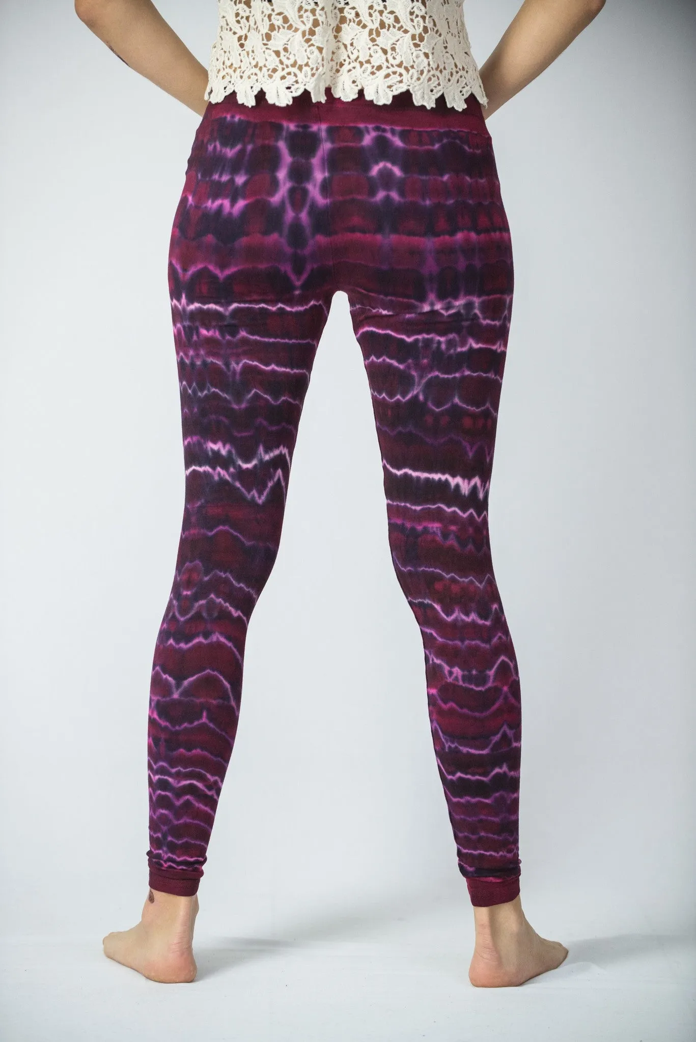 Melting Stripes Tie Dye Cotton Leggings in Magenta